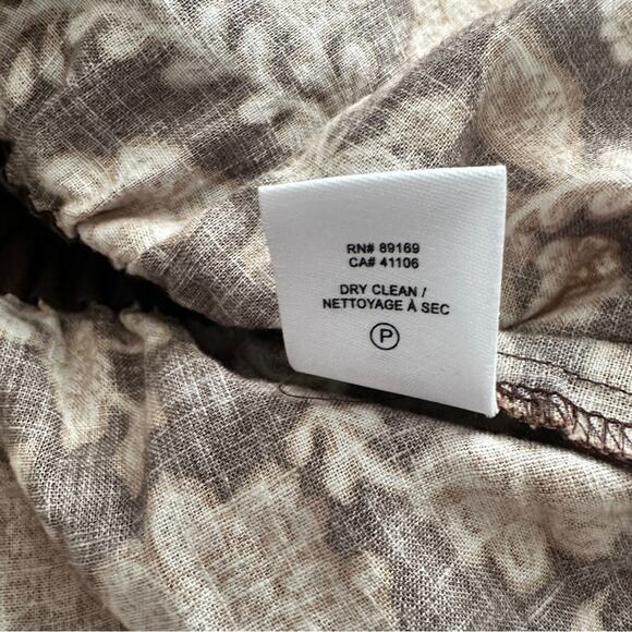 10 Crosby Derek Lam Size 8 Puff Sleeve VNeck Rhea Blouse Top Resort Brown Floral - Picture 10 of 14